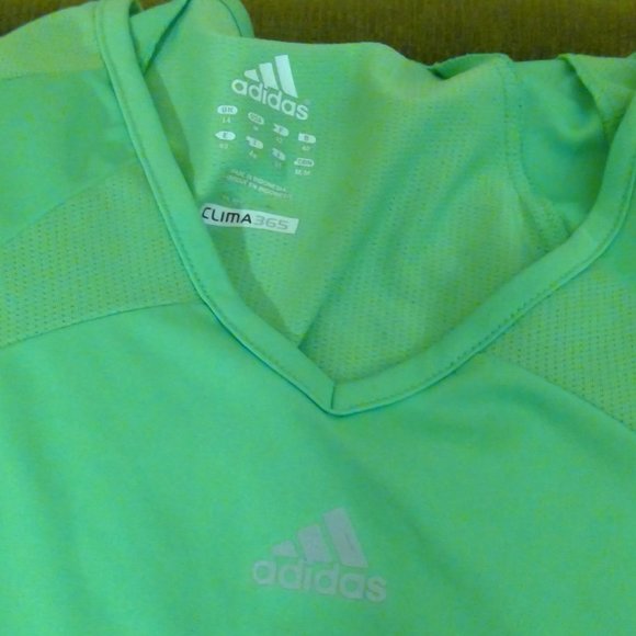 Bundle of size medium athletic wear - Picture 2 of 10